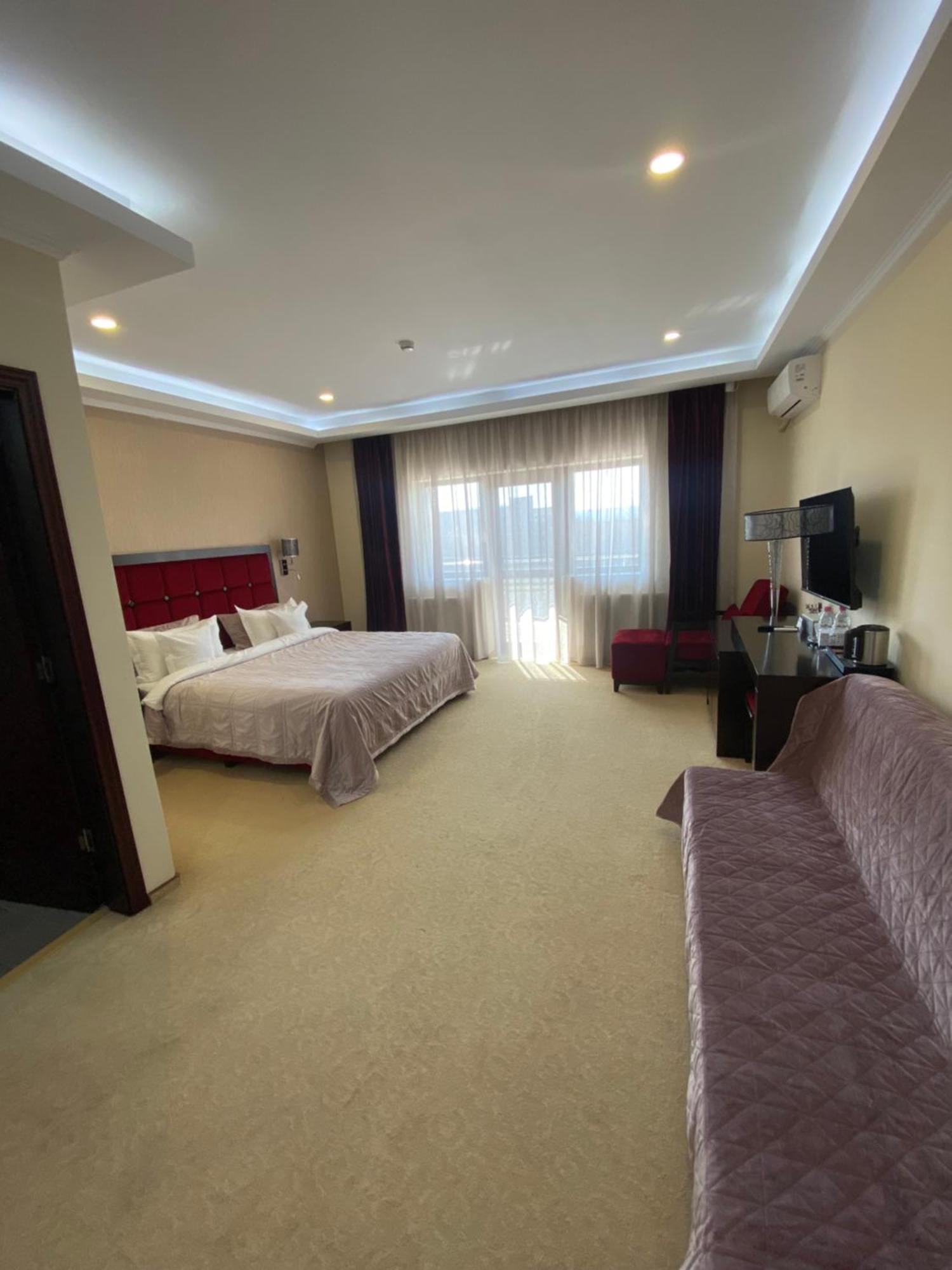 Hotel Terra Iasi Valea Lupului  Esterno foto