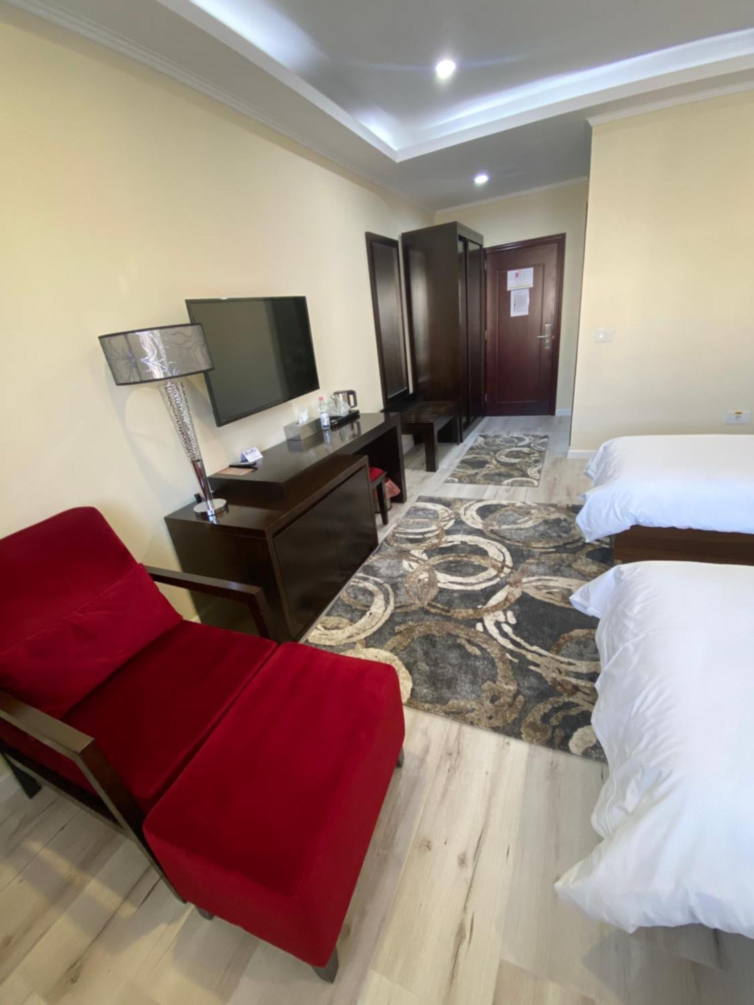 Hotel Terra Iasi Valea Lupului  Esterno foto