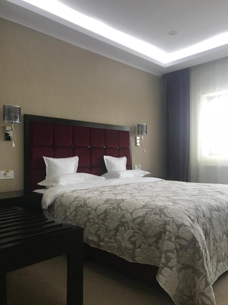 Hotel Terra Iasi Valea Lupului  Esterno foto