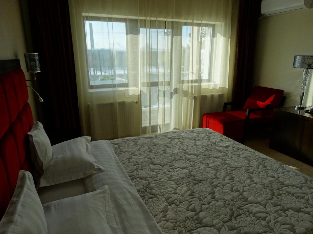 Hotel Terra Iasi Valea Lupului  Esterno foto